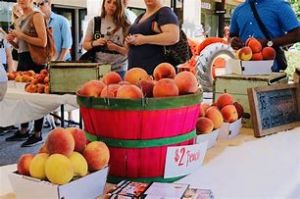 PHOTO Fredericksburg CVB Peach Fest at The Shops at La Cantera.jpg