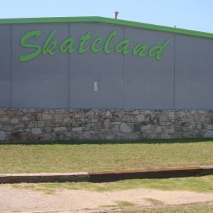 Skateland West Family Night